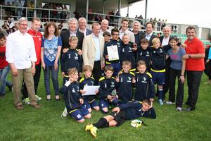 Gruppenfoto Bezirksfinale des Volksbank Mike Cup für Bezirk Eisenstadt