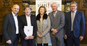 Amtsführender Präsident Mag. Heinz Zitz, Heinz Thek, SR Elfriede Bendekovits, Mag. Winfried Leonhardt, Kurt Nekula. Foto: Copyright Christopher Dunker