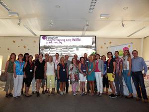 Gruppenfoto eEducation Sommertagung 2015 und eLSA Zertifizierungsfeier in Wien