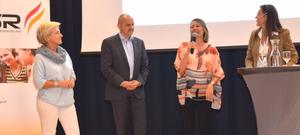 . Vlnr: Doris Prohaska, Heinz Josef Zitz, Sabine Weisz mit Moderatorin Katja Polz